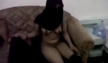 - възбудена красива прецака bezplatno porno sex с черен пенис