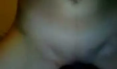 Изабела има два секс безплатно видео юмрука в задника, той