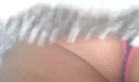 Busty басейн порно milf вземете