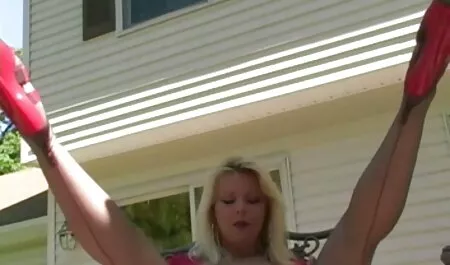 Секс порно на публична сцена секс с бабки