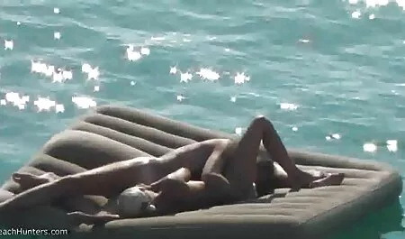 Горещи млечни деликатеси. Джулия Ан секси ръкавици порно секс онлайн безплатно за мастурбация!