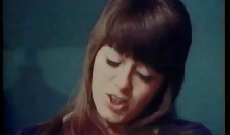 Лони секс с арабки Сандърс