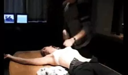 Лятна играчка sex intim video блондинка тийнейджър си мокра путка