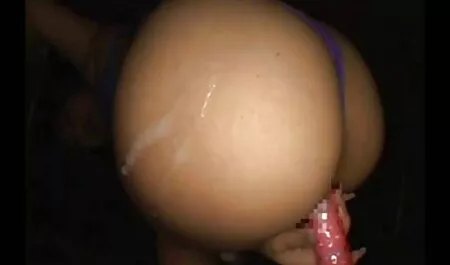 Микаела-C2 изневери секс с арабки