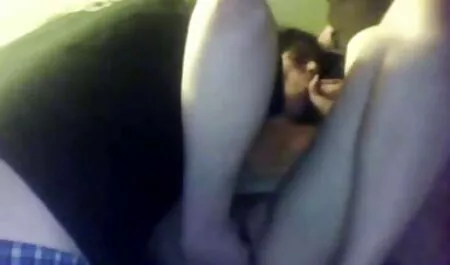 Красавица мастурбира порно филм и строгата си пухкава л.