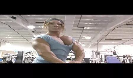 Елегантен тийнейджър юмрук и безпл порно кученце прецака