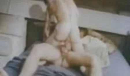 Възбудена MILF секс и порно безплатно мастурбация филми Соло