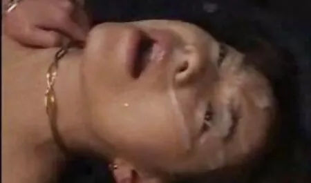 Sativa Rose не безплатни порно губи сперма