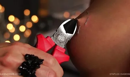 Джуди азиатски секс играчка с нея путка