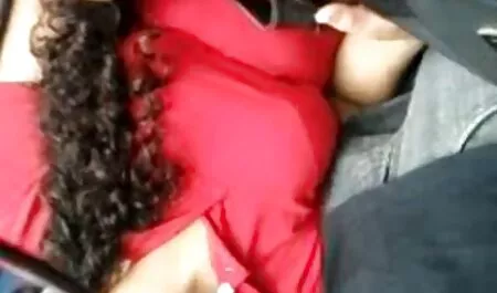 Японки безплатни секс видеа с големи естествени цици позира