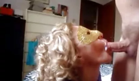 Лесбийки търсят огромен Strapon вибратор bezplatno porno video