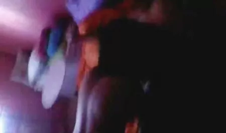 Туморът е поставен върху лабиринт от хамстерсекс уроки, който я е засегнал.